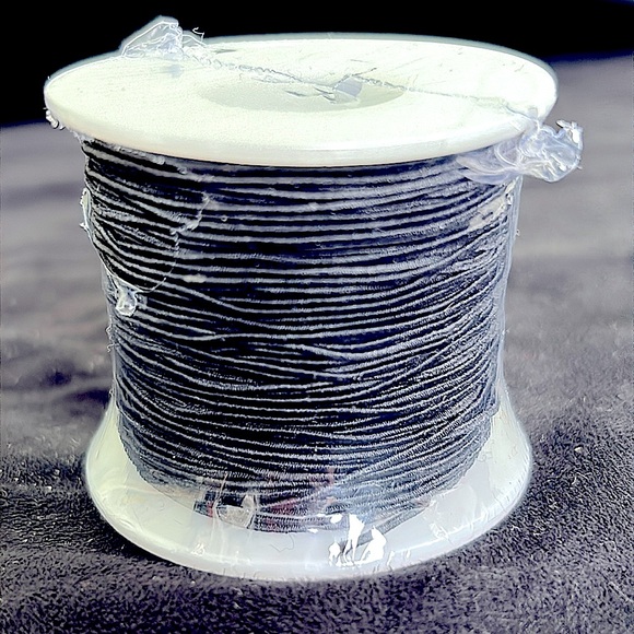 NWT Black Stretchy Bracelet String Elastie 0.8mm on shrink wrap spool - Picture 1 of 3